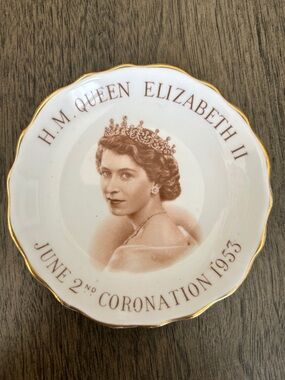 Queen Elizabeth ll -Tuscan Fine English Bone China Mini Plate